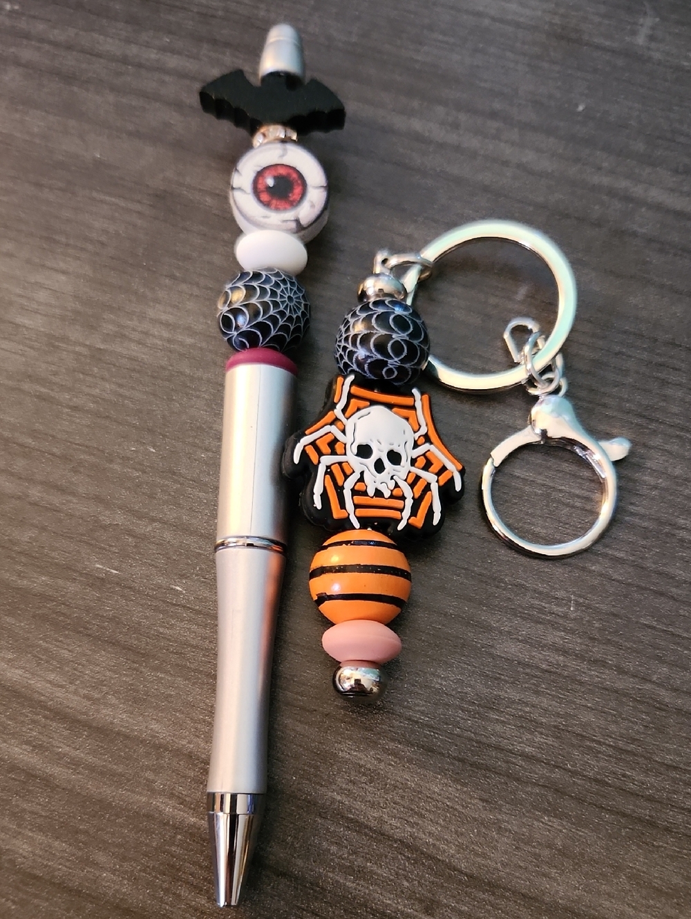 Halloween Skull Keychain & Eyeball Bat Beaded Pen